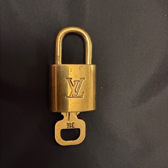 Louis Vuitton Lock & Key #314 - Picture 1 of 5